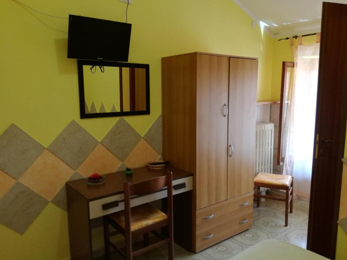 Albergo Al Castello Millesimo Bagian luar foto