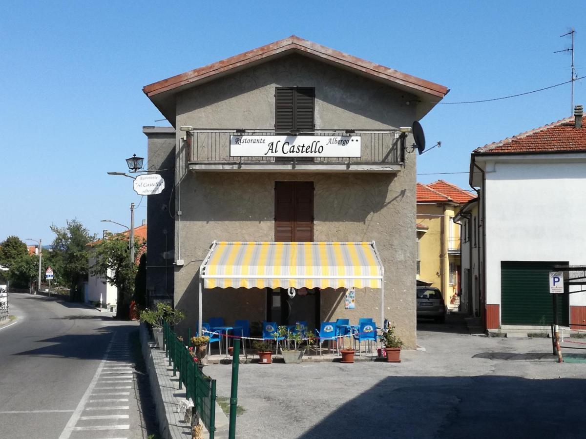 Albergo Al Castello Millesimo Bagian luar foto