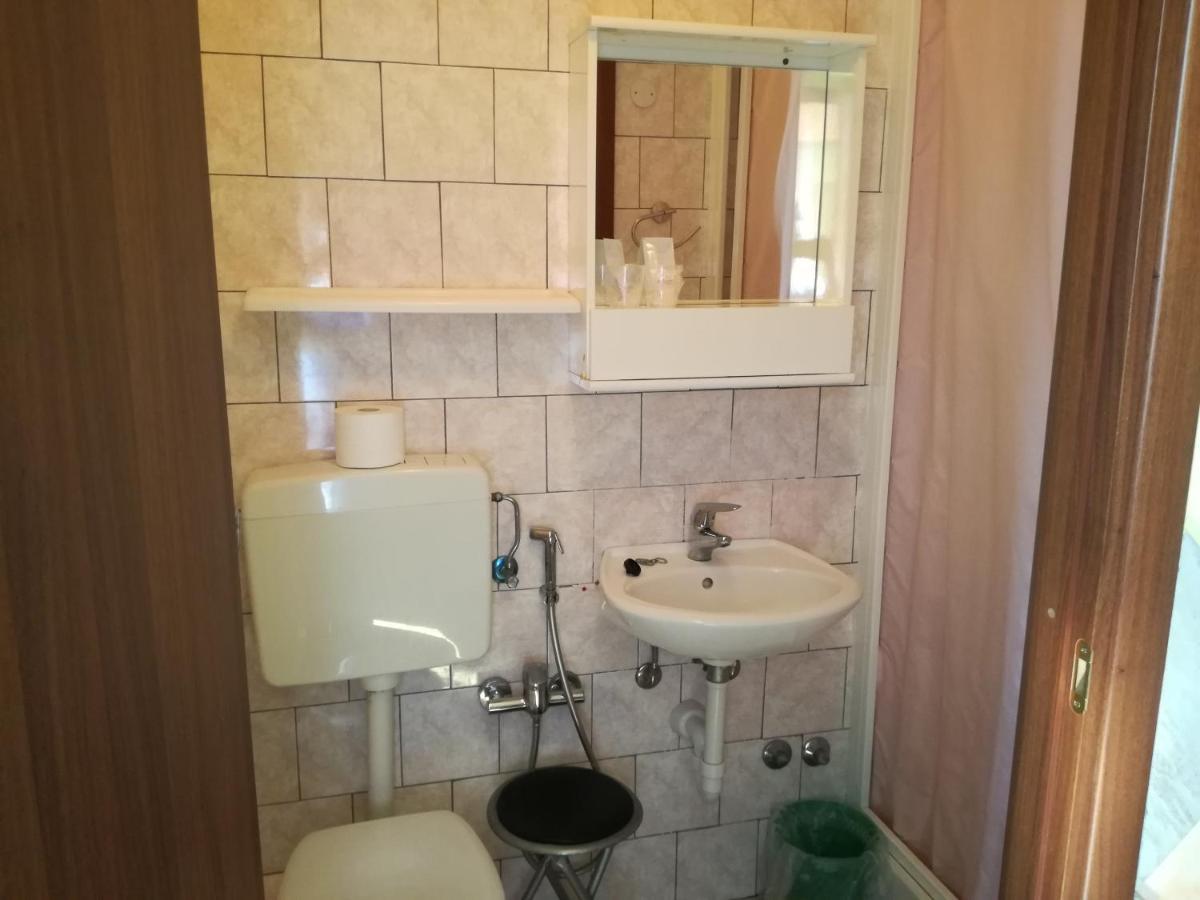 Albergo Al Castello Millesimo Bagian luar foto